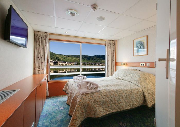 Upper Deck 1 Double Bed Cat C